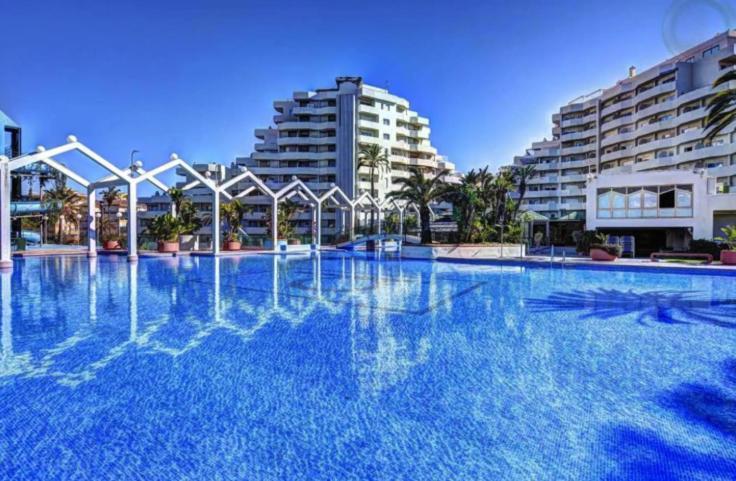 Benal Beach Suite, Parque Acuatico Y Vistas Al Mar Benalmádena Exterior photo