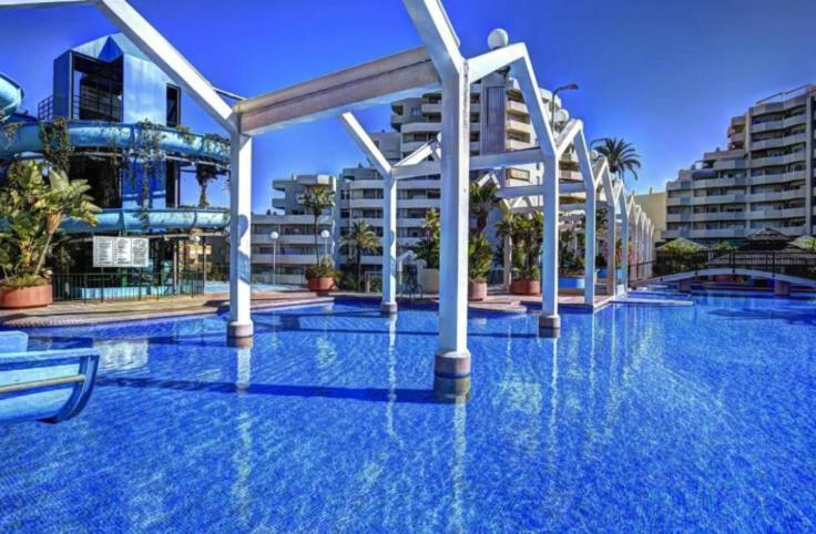 Benal Beach Suite, Parque Acuatico Y Vistas Al Mar Benalmádena Exterior photo