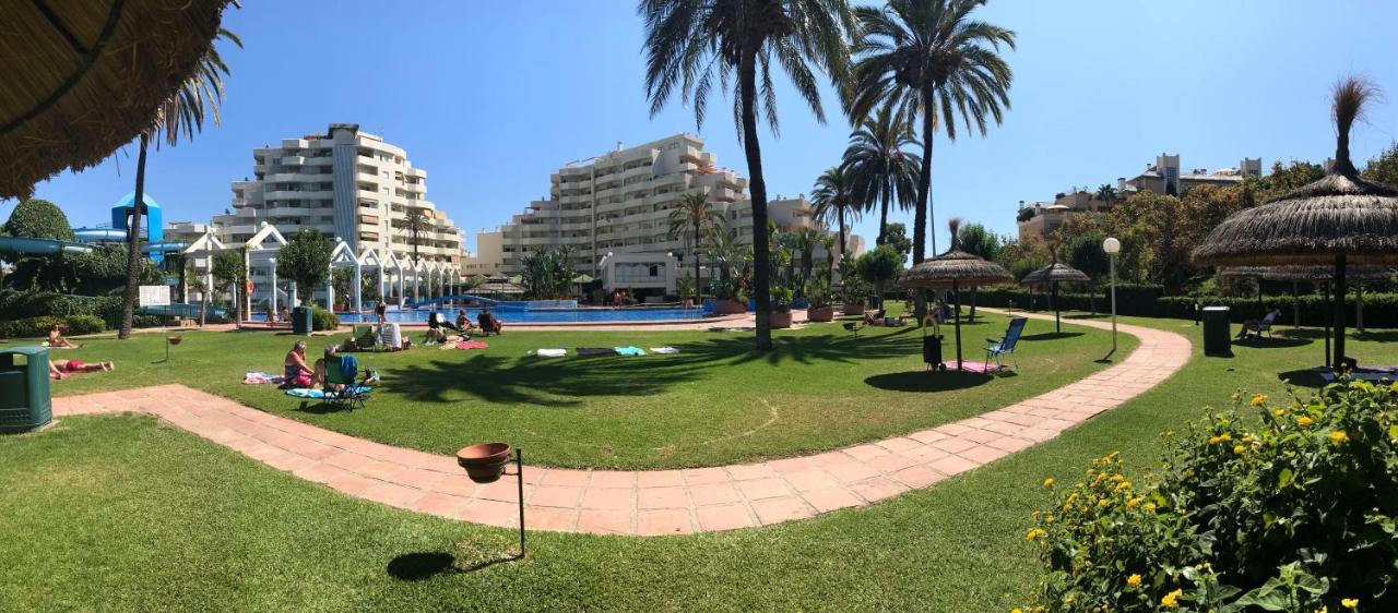 Benal Beach Suite, Parque Acuatico Y Vistas Al Mar Benalmádena Exterior photo