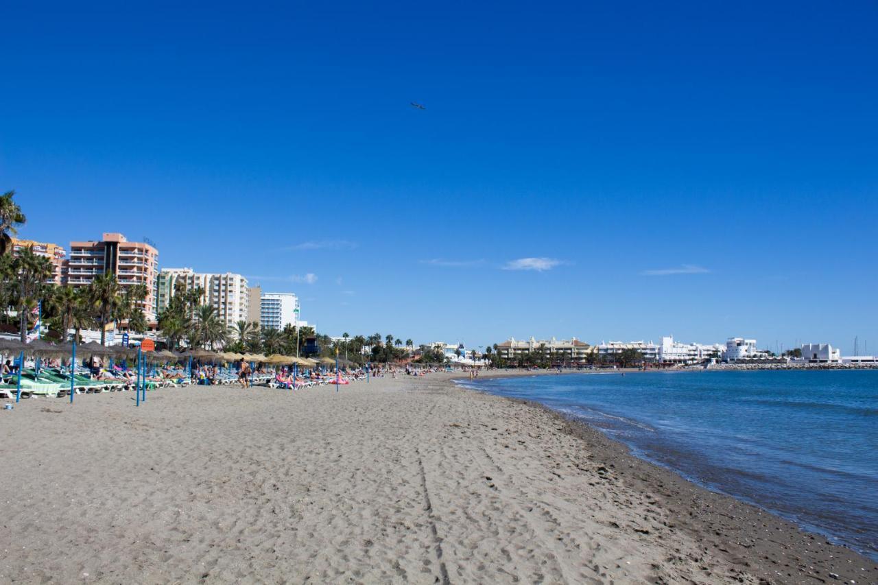 Benal Beach Suite, Parque Acuatico Y Vistas Al Mar Benalmádena Exterior photo