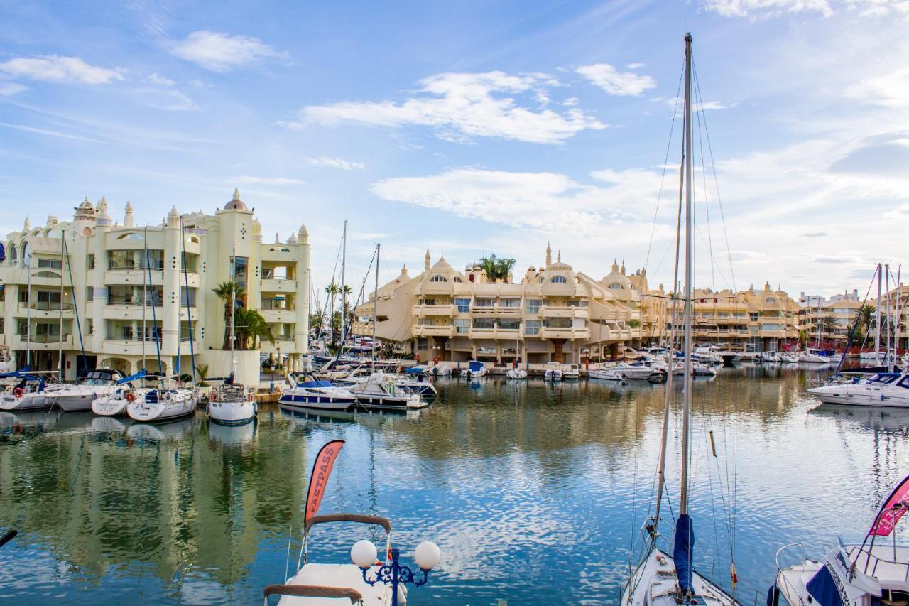 Benal Beach Suite, Parque Acuatico Y Vistas Al Mar Benalmádena Exterior photo