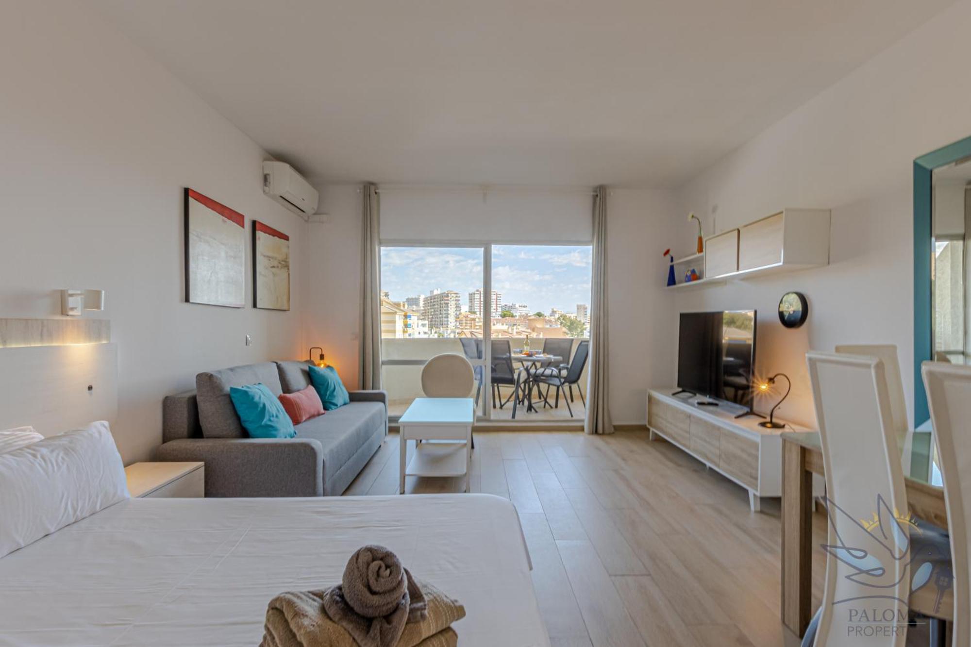 Benal Beach Suite, Parque Acuatico Y Vistas Al Mar Benalmádena Exterior photo