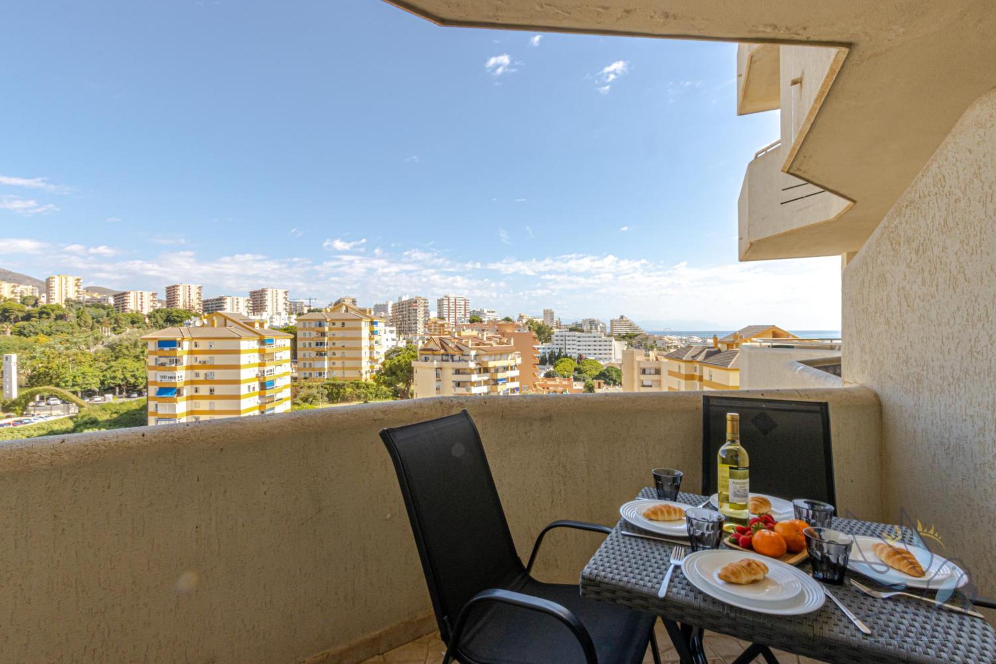 Benal Beach Suite, Parque Acuatico Y Vistas Al Mar Benalmádena Exterior photo